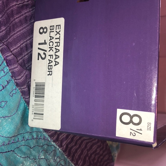 Heels - Picture 5 of 5